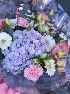 Pretty pastels florist choice