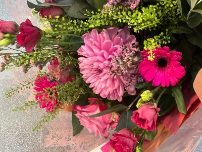 Mummy’s Girl Florist Choice pinks